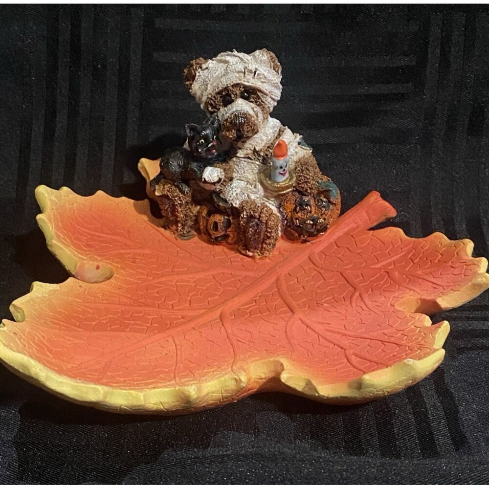 Halloween Mummy Bear with black cat on a autumn leaf shape dish Halloween decor
